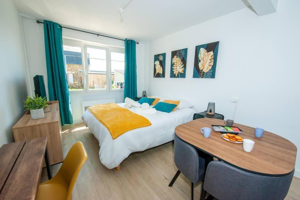 Appartement Proche Gare Routiere Fougères エクステリア 写真