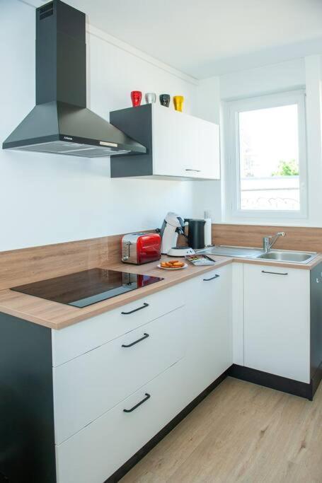Appartement Proche Gare Routiere Fougères エクステリア 写真